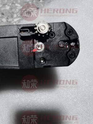 ใหม่คุณภาพสูง ATM Cash Dispensing E-Ring ล็อค Fastener 4 × 9 × 0.6 เหมาะกับ Hyosung CDU Clamp Carriage