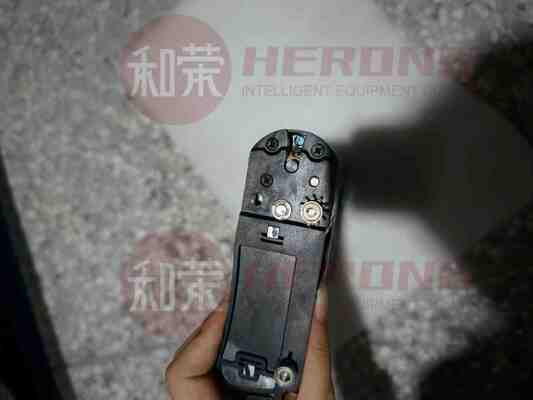 ใหม่คุณภาพสูง ATM Cash Dispensing E-Ring ล็อค Fastener 4 × 9 × 0.6 เหมาะกับ Hyosung CDU Clamp Carriage